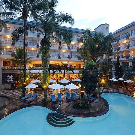 The Jayakarta Suites Bandung Buitenkant foto