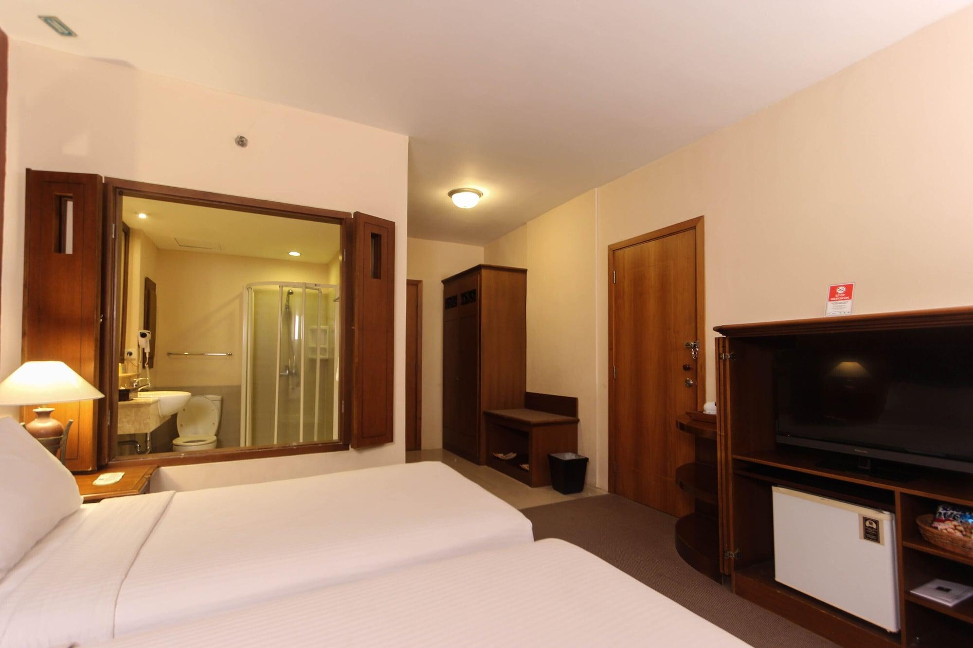 The Jayakarta Suites Bandung Buitenkant foto