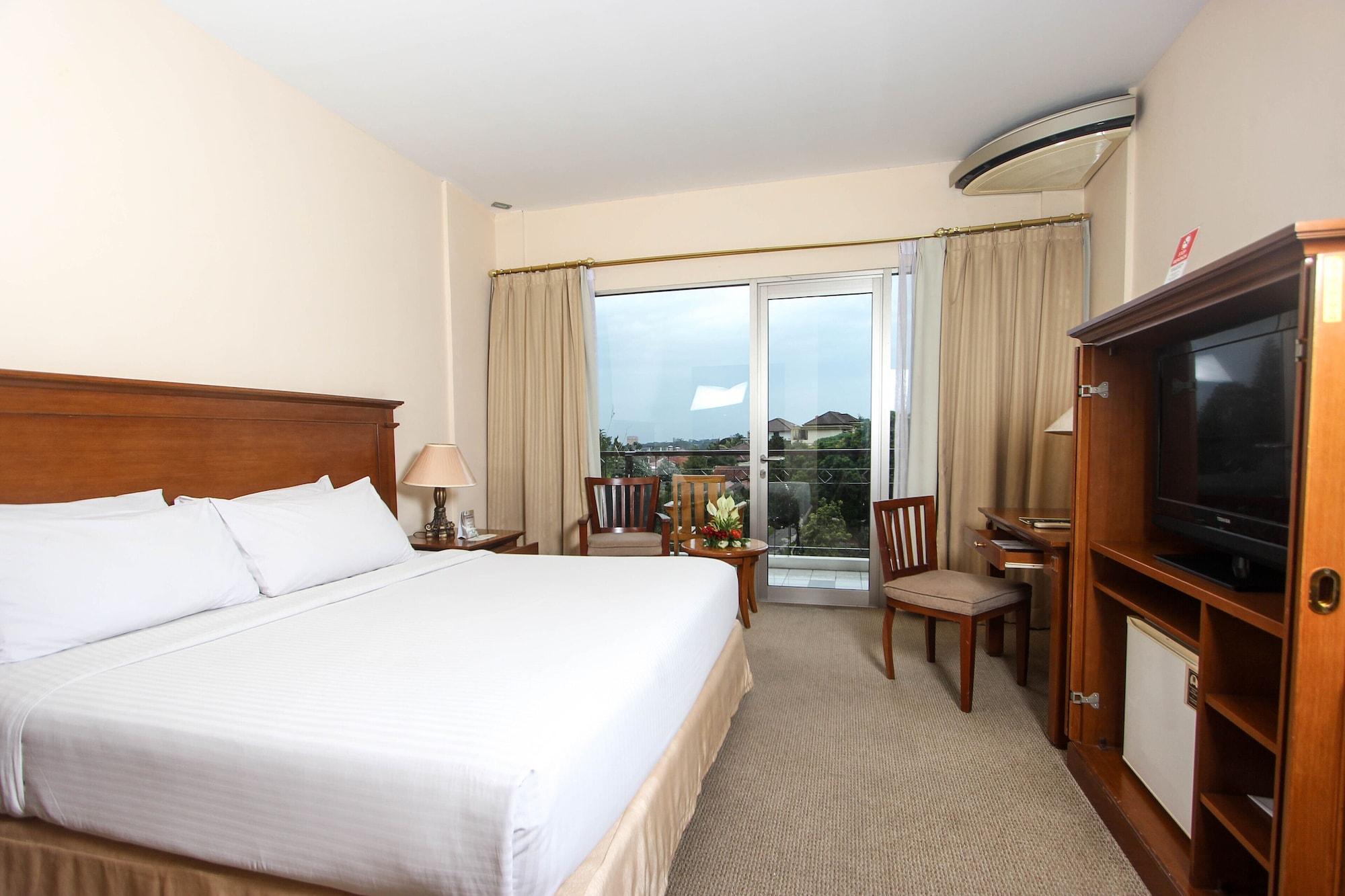 The Jayakarta Suites Bandung Buitenkant foto