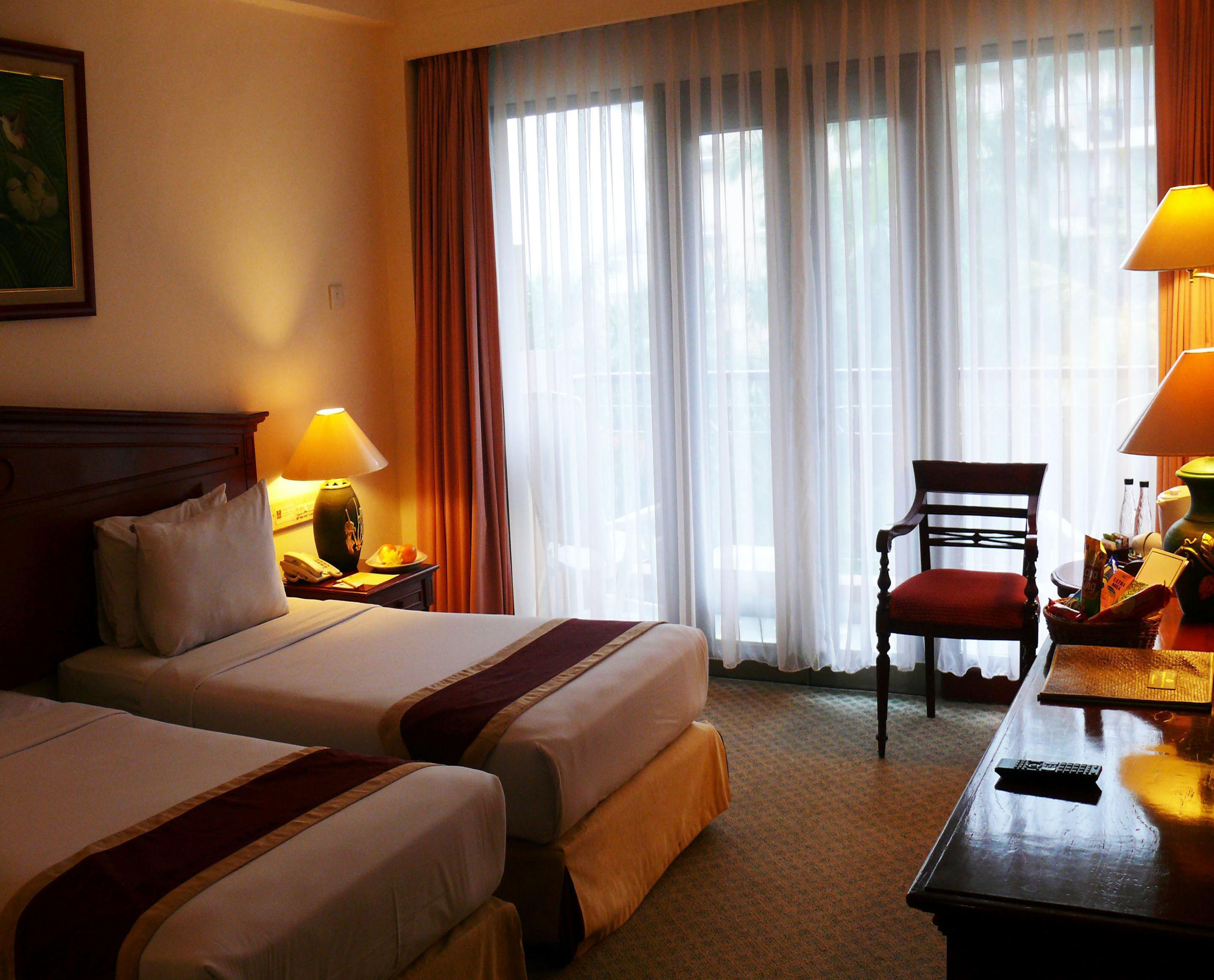 The Jayakarta Suites Bandung Buitenkant foto