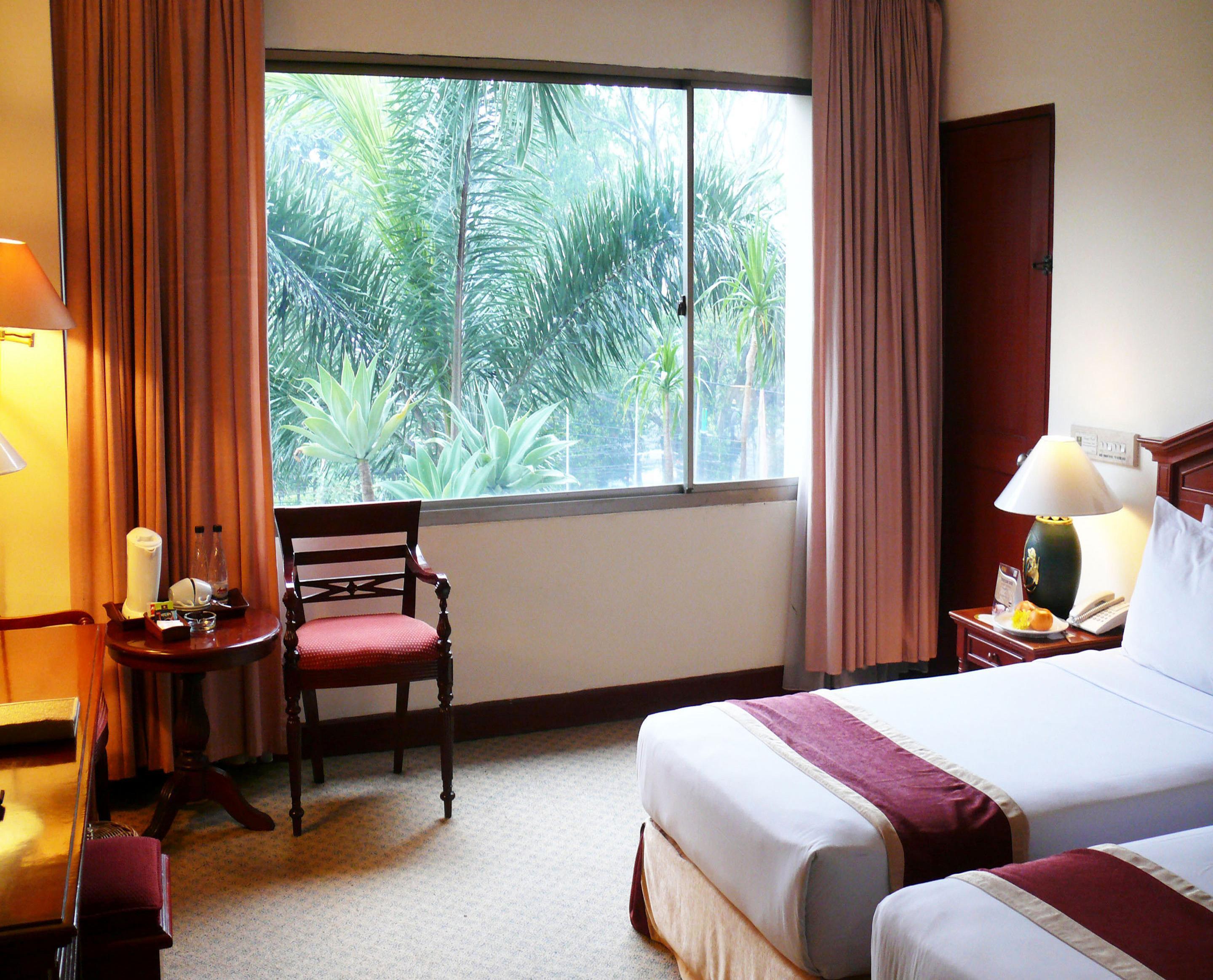 The Jayakarta Suites Bandung Buitenkant foto