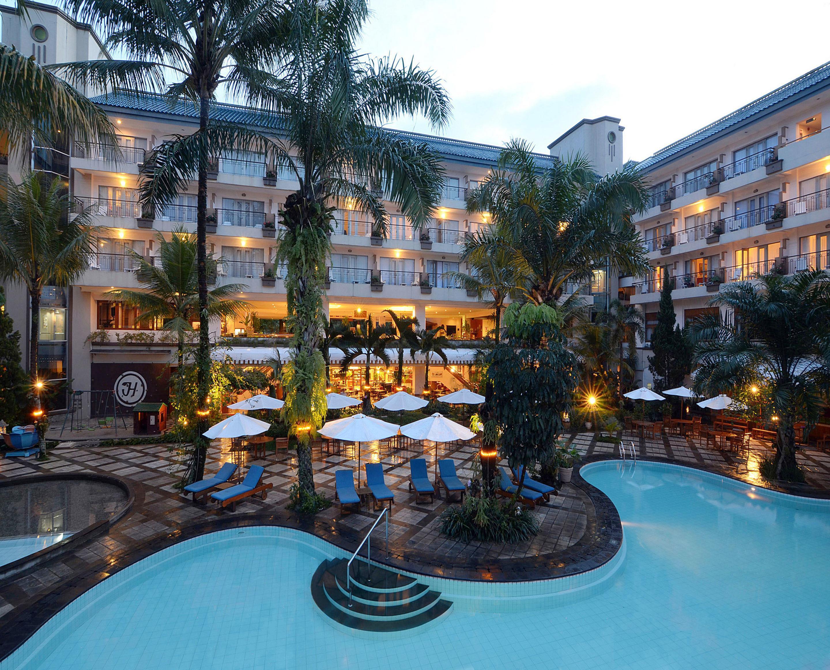 The Jayakarta Suites Bandung Buitenkant foto