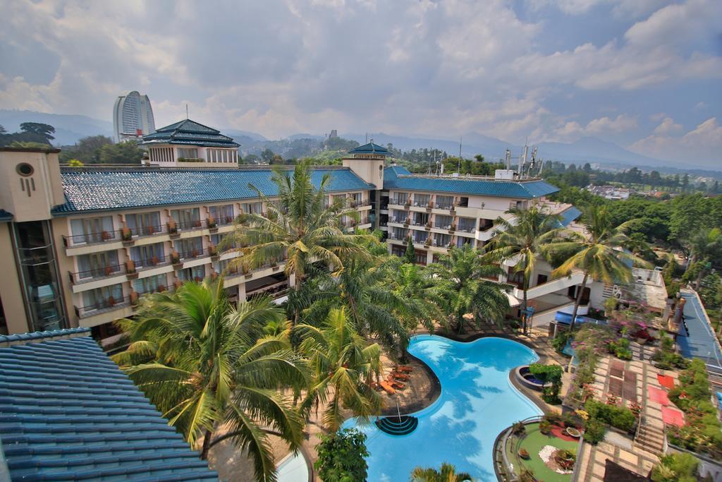 The Jayakarta Suites Bandung Buitenkant foto